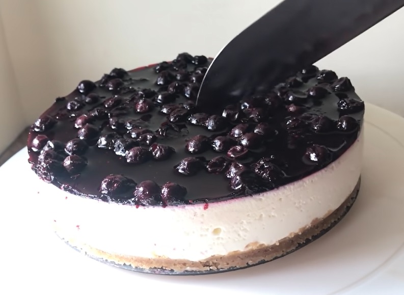 Borůvkový cheesecake (nepečený)